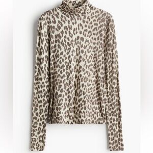 Leopard Print Turtleneck Top